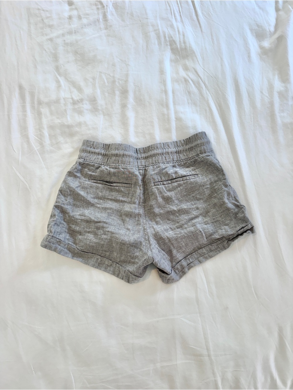 Athleta Gray Linen Drawstring Shorts | Size 6 - Picture 2 of 5